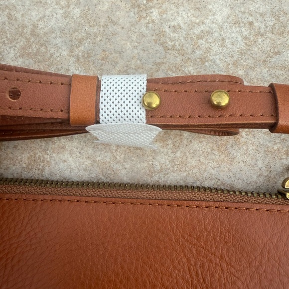 Madewell The Simple Leather Crossbody Bag - Picture 9 of 16